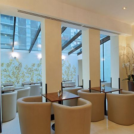 Park Grand Mayfair Лондон Экстерьер фото The interior of the hotel