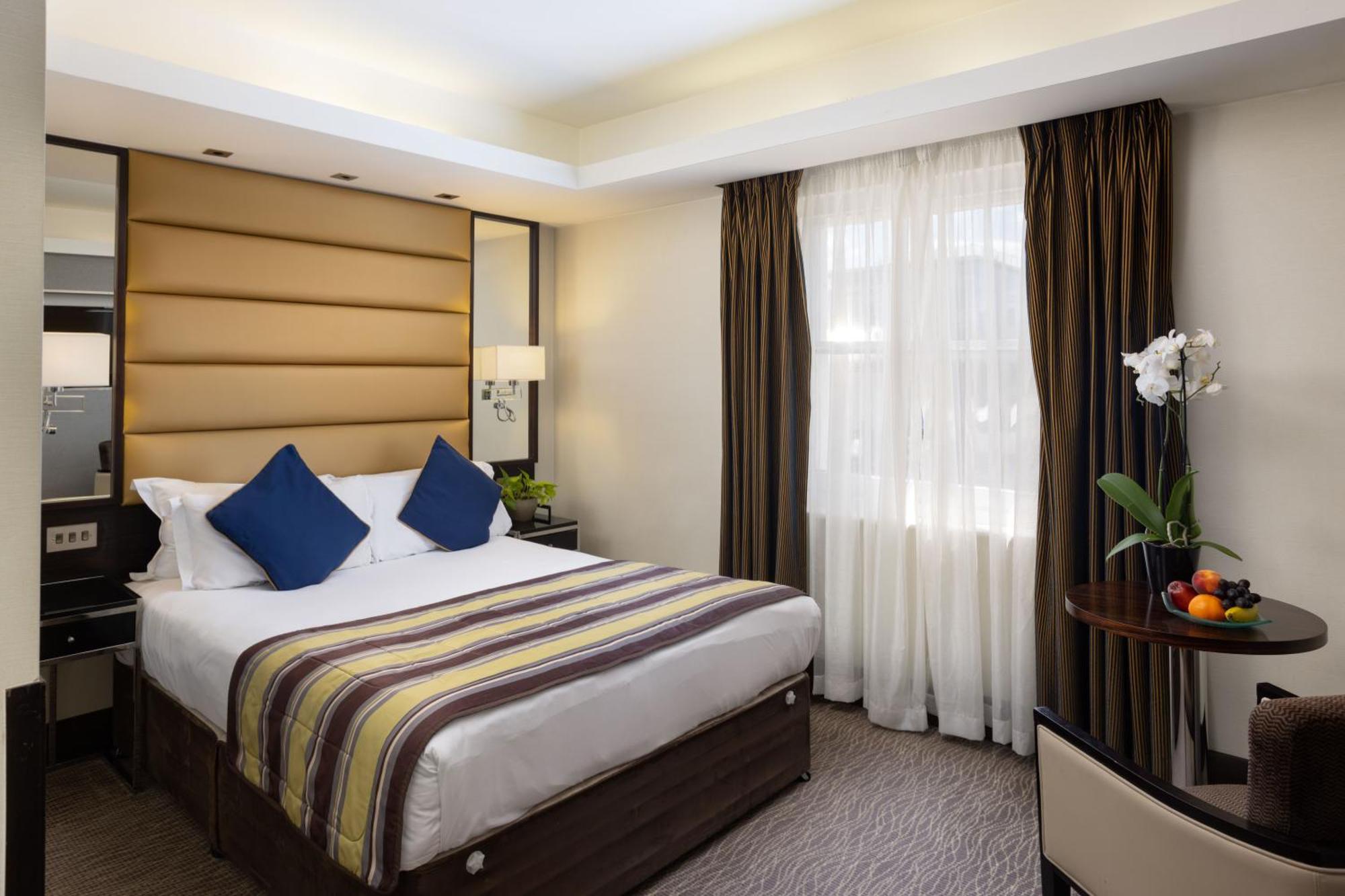 Park Grand Mayfair Лондон Экстерьер фото